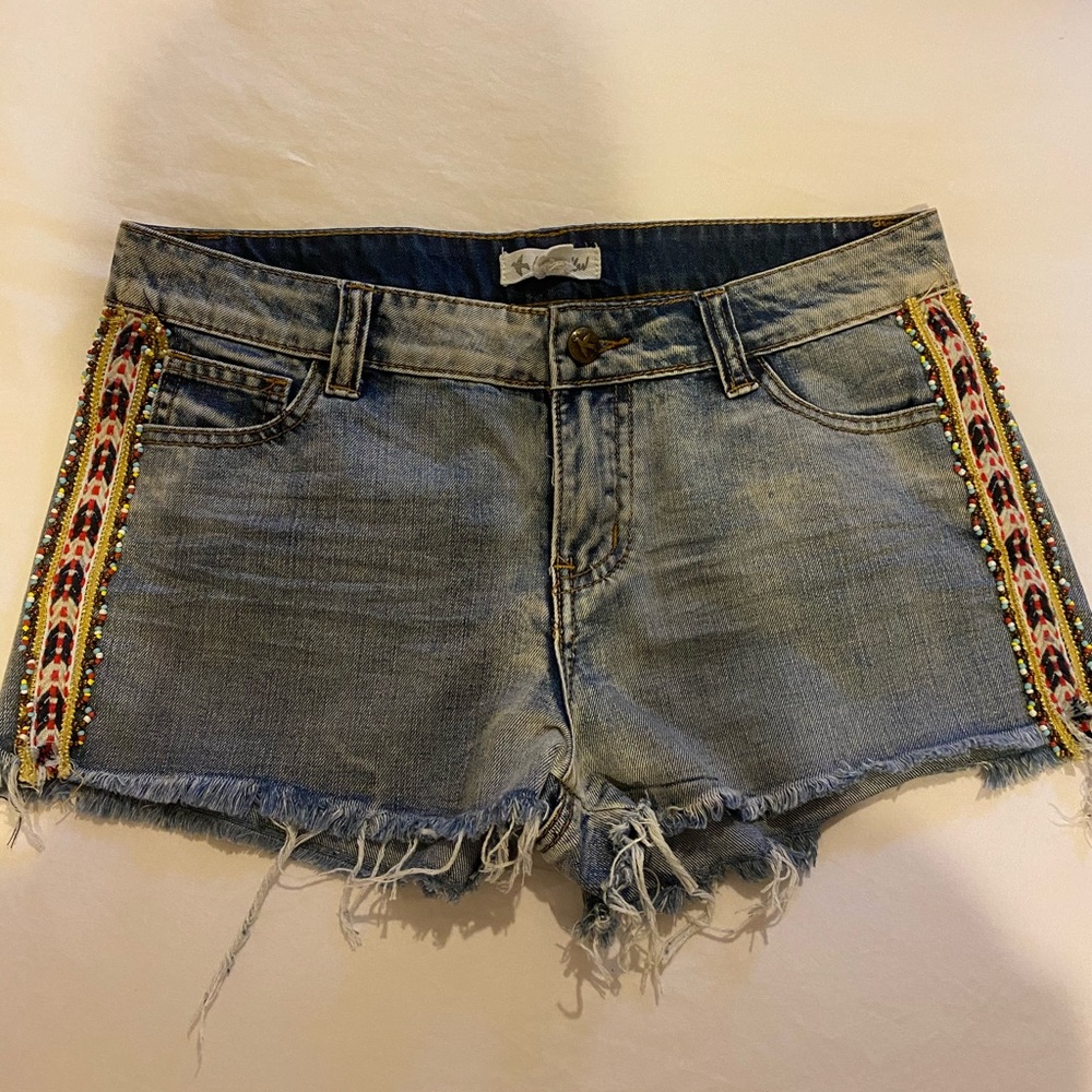 Beaded detail jean shorts